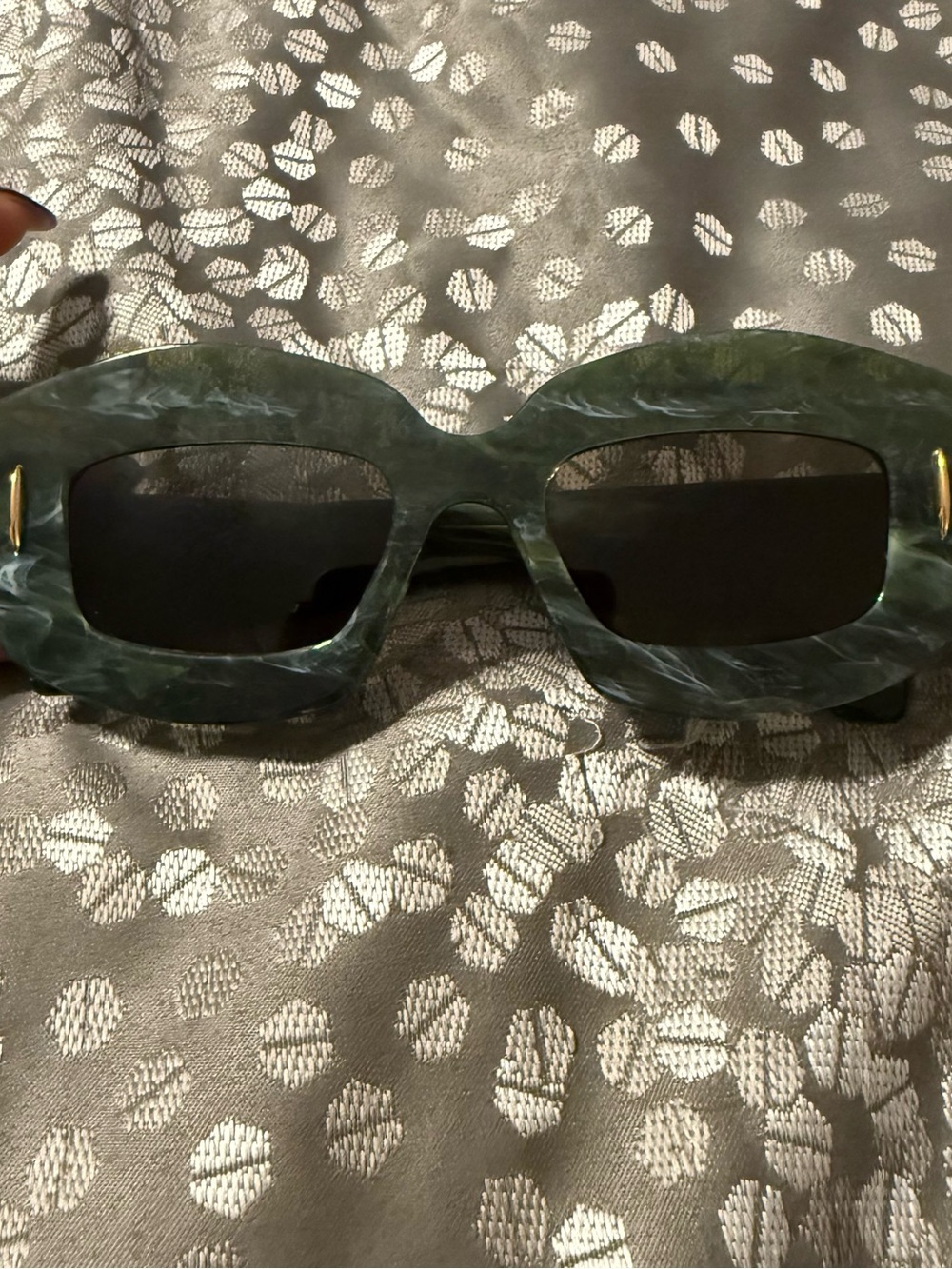 Authentic Loewe Chunky Anagram Sunglasses LW40114I - Picture 6 of 8
